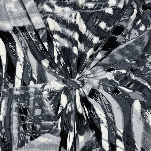 Daisy Fuentes Womens Blouse Sz 2X Black White Artsy Mature Dressy Night Out Date - Picture 4 of 10